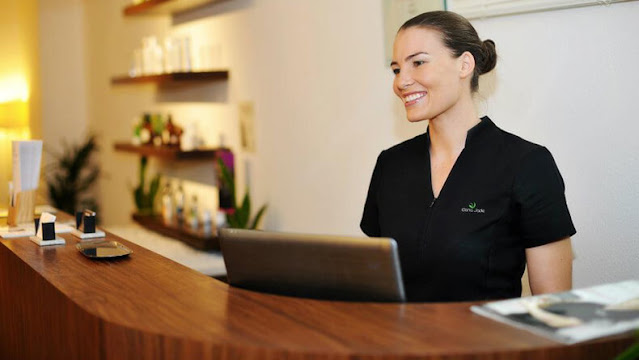 recepcionista recepcionista