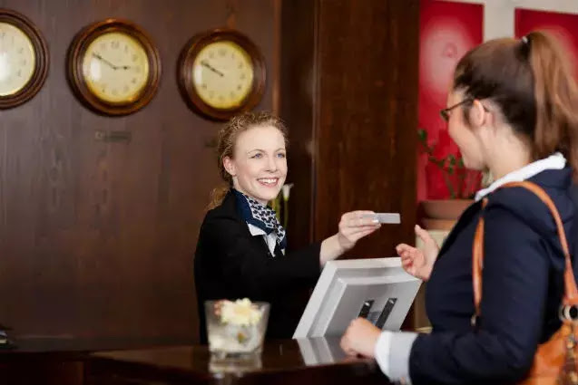 recepcionista de hotel recepcionista de hotel