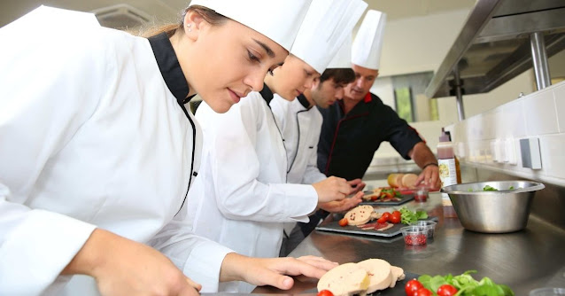 auxiliar de cozinha auxiliar de cozinha
