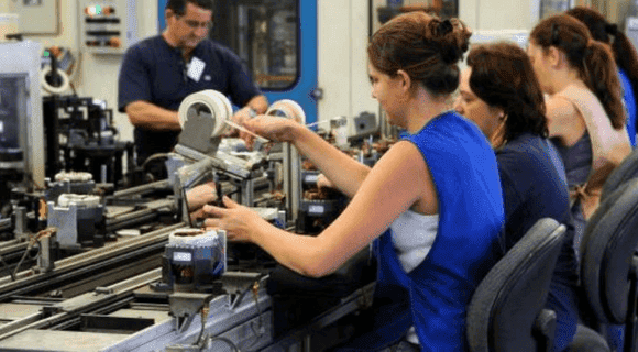 auxiliar de produção auxiliar de produção