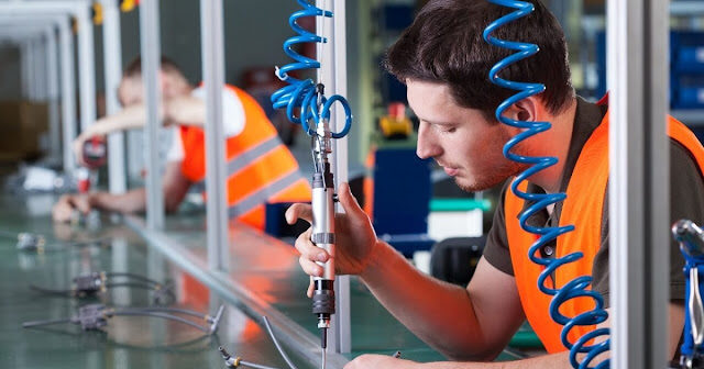 auxiliar de produção auxiliar de produção