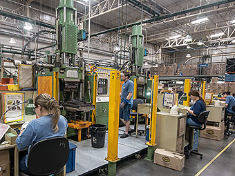 auxiliar de produção auxiliar de produção