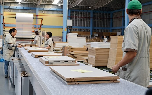 auxiliar de produção auxiliar de produção