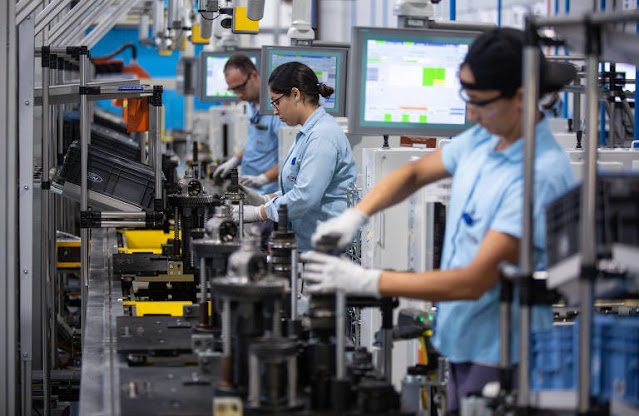 Operador Multifuncional (Produção) Salário: R$ 2.200,00 – R$ 2.800,00