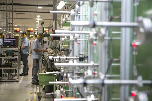 Multinacional Contrata Montador para Linha de Produção