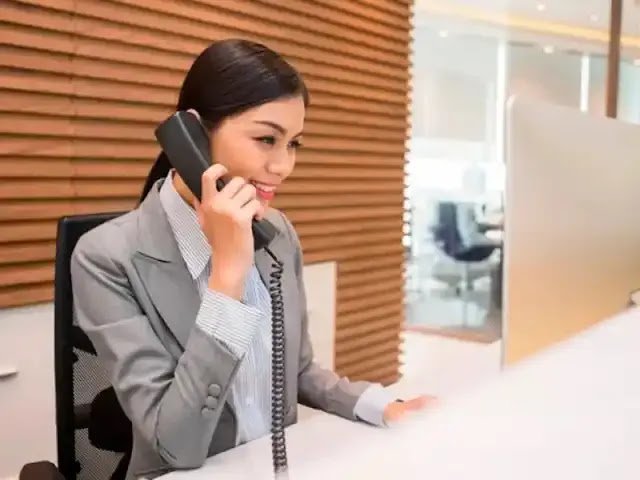 Vagas de Recepcionista – 6 horas por dia (R$ 1.625,40)