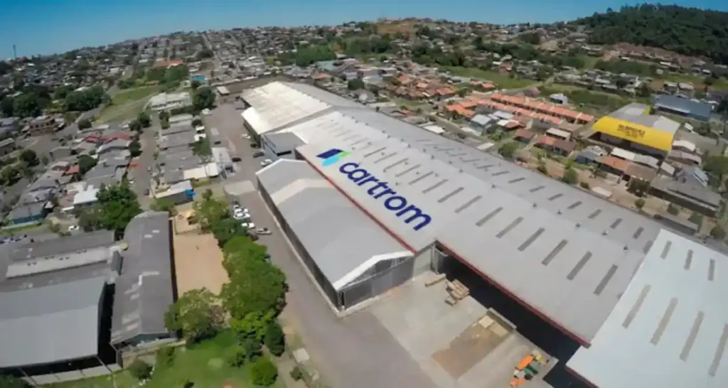 mega fábrica em Curitiba